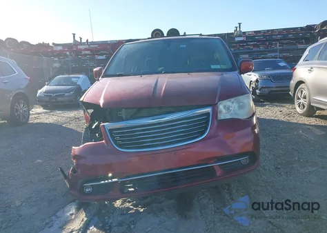 2012 Chrysler Town & Country Touring z USA, uszkodzony, nr VIN 2C4RC1BGXCR106528